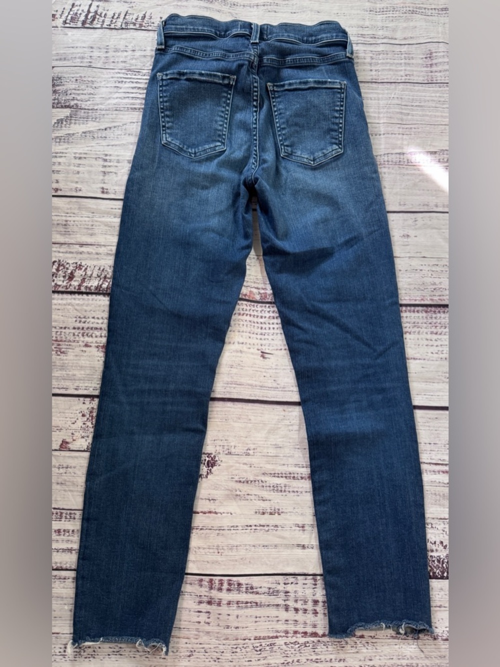 AGOLDE Sophie Crop Jeans Size 24 Medium Wash Raw Hem Stretch Denim - Picture 9 of 9